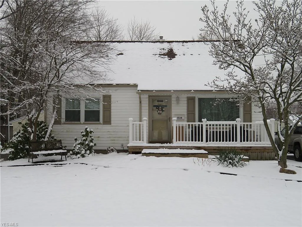 1534 Drexel Ave NW photo 1
