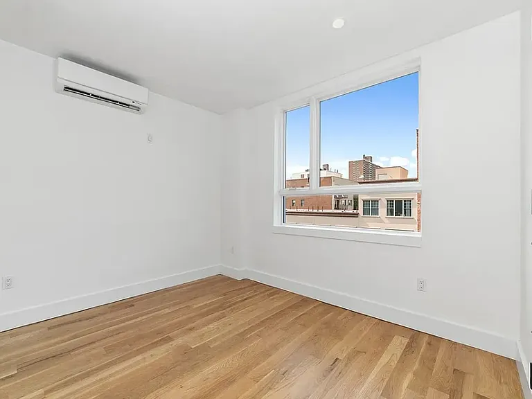 10 Lexington Ave #4C — Photo 3
