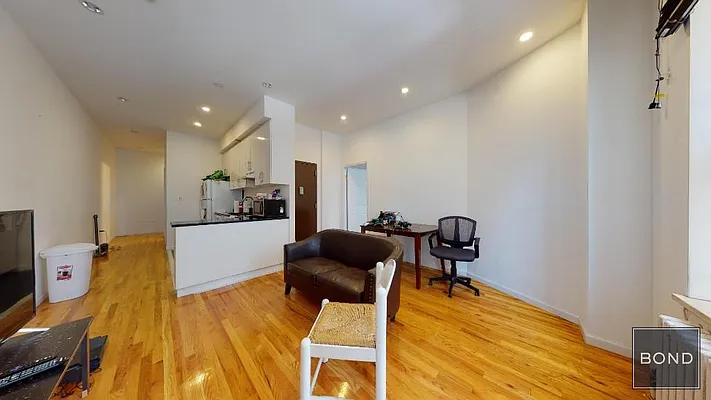 Rented by Bond New York | media 15