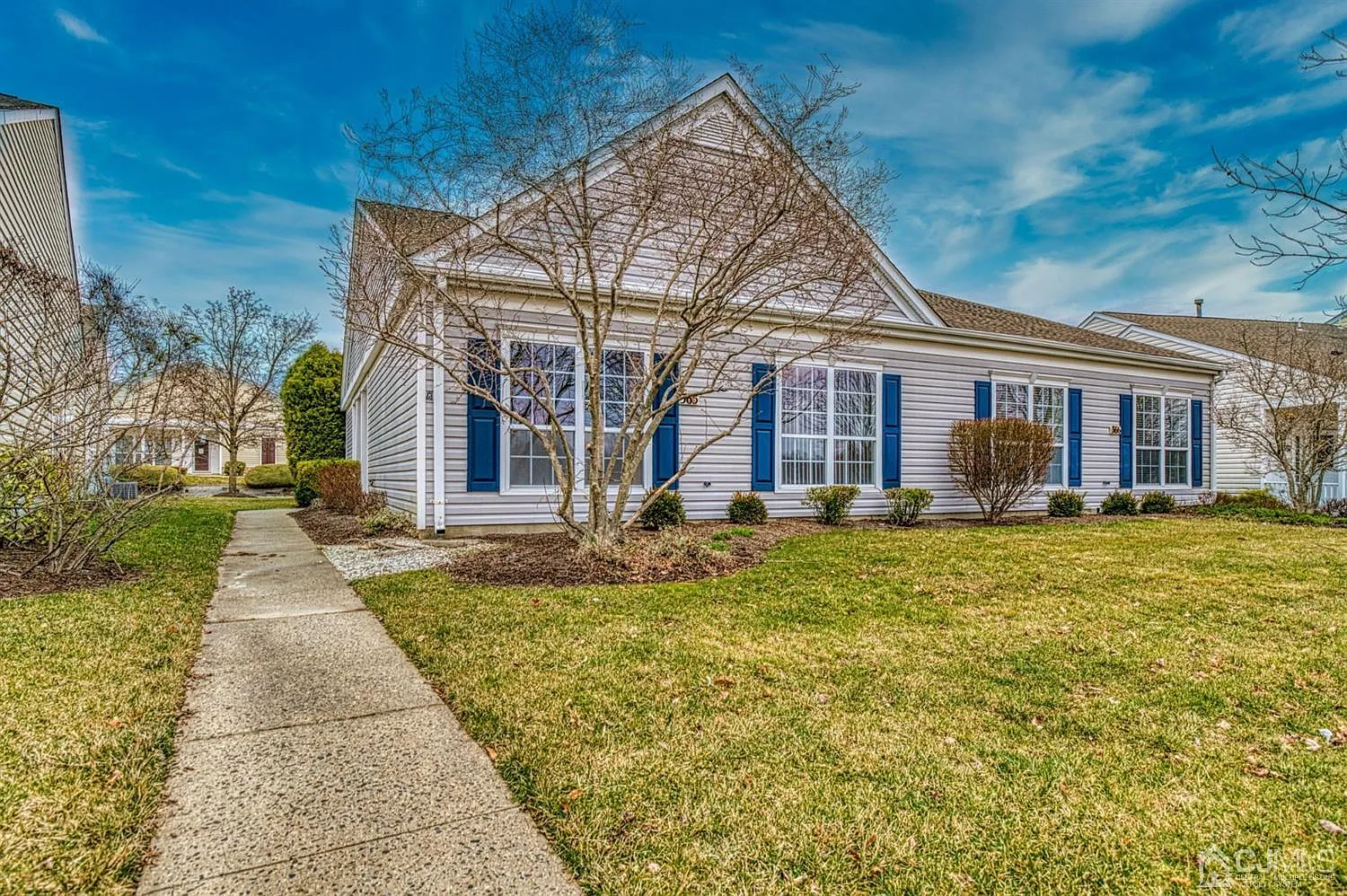 365 Waterside Blvd photo 1