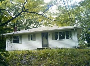 160 Pleasantview Dr, Midland, PA