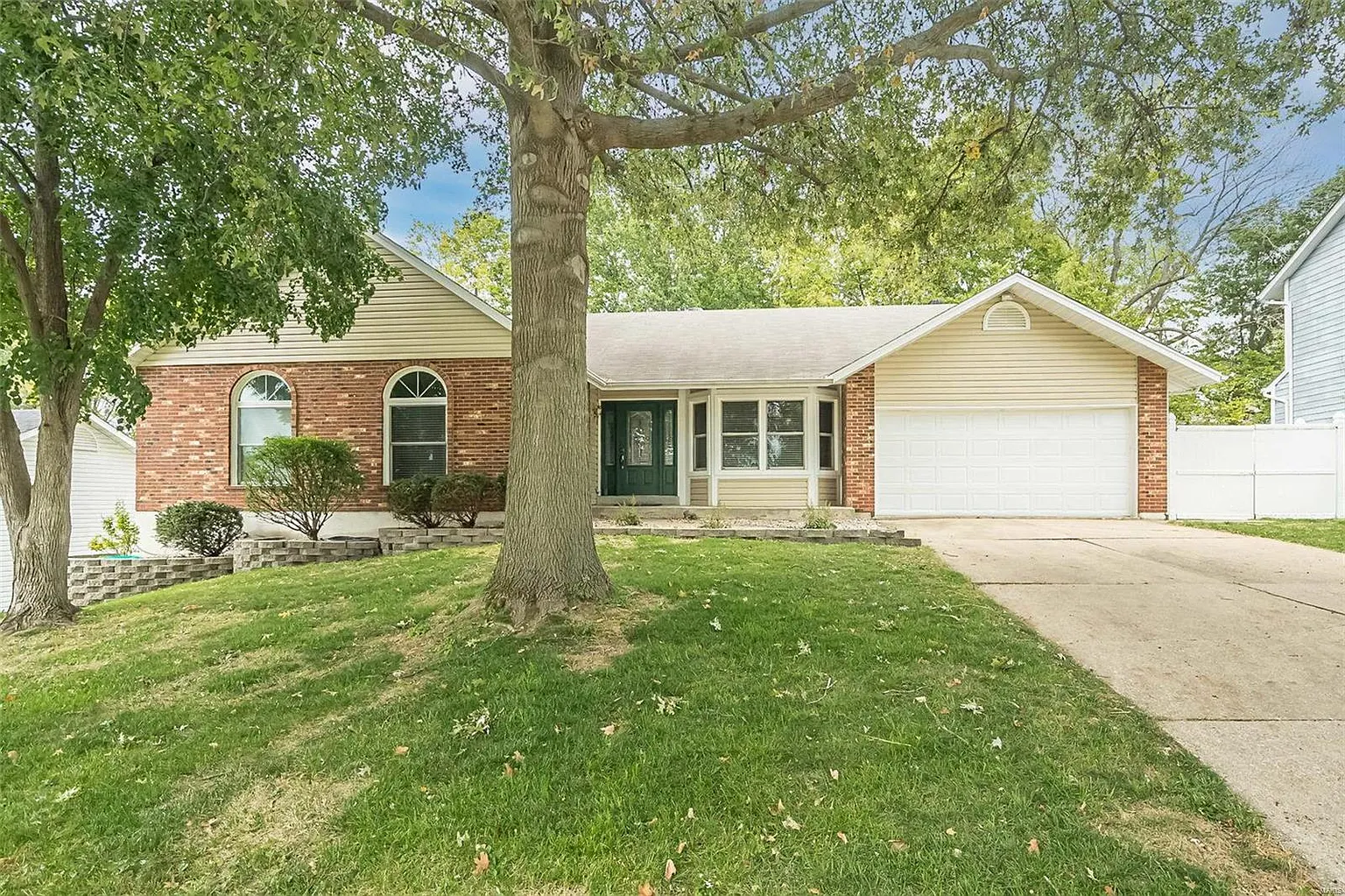 1382 Timothy Ridge Dr photo 1