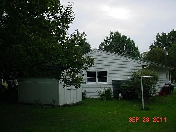 5th image of 103 Brelsford Ave
