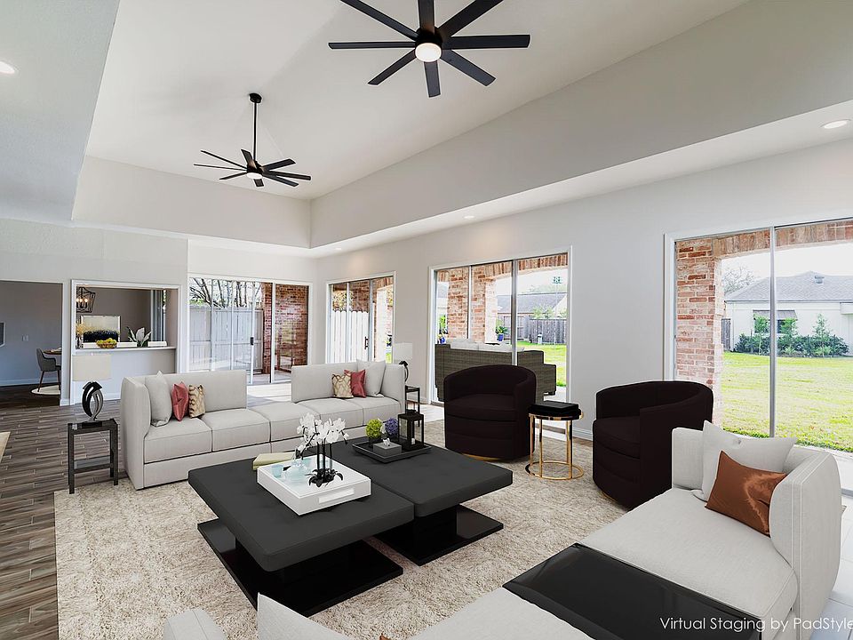 Living area/Virtual Staging