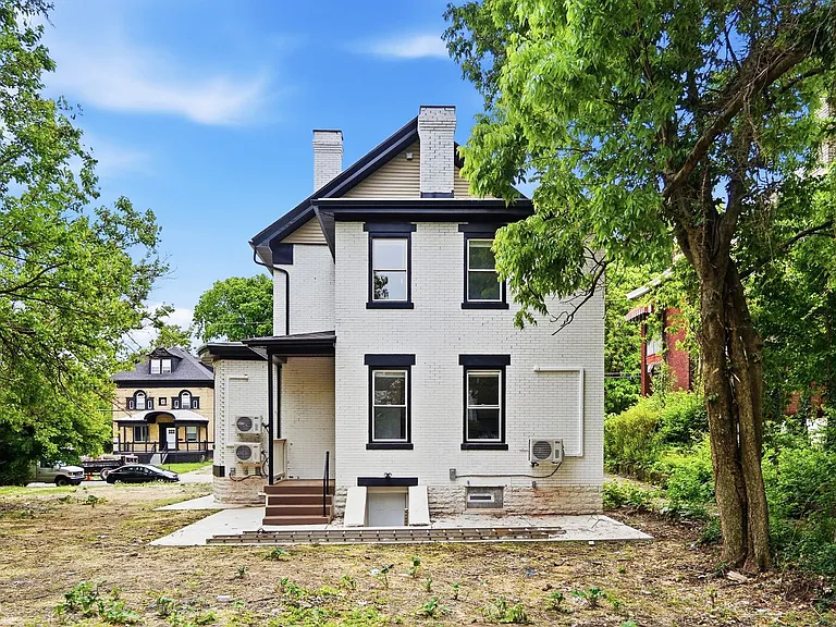 568 Hale Ave — Photo 31