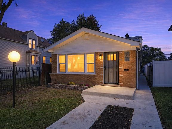 4th image of 9061 S Parnell Ave