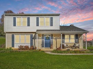 5035 Sunny Side Dr, Roanoke, VA 24018