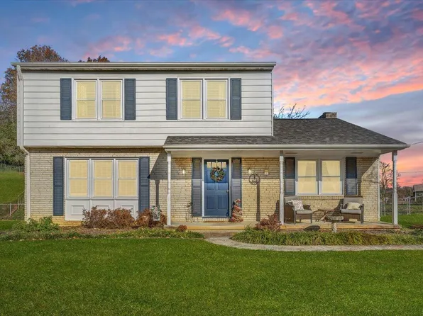 5035 Sunny Side Dr, Roanoke, VA 24018