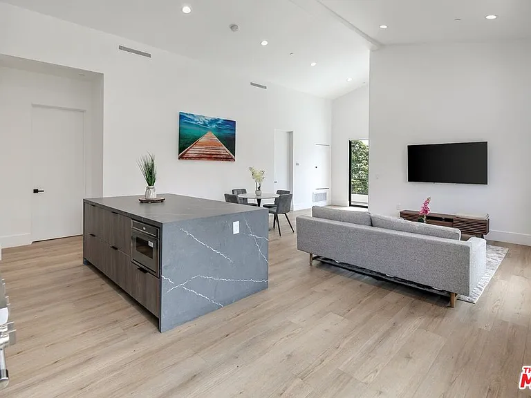 1236 N Spaulding Ave #1 — Photo 20