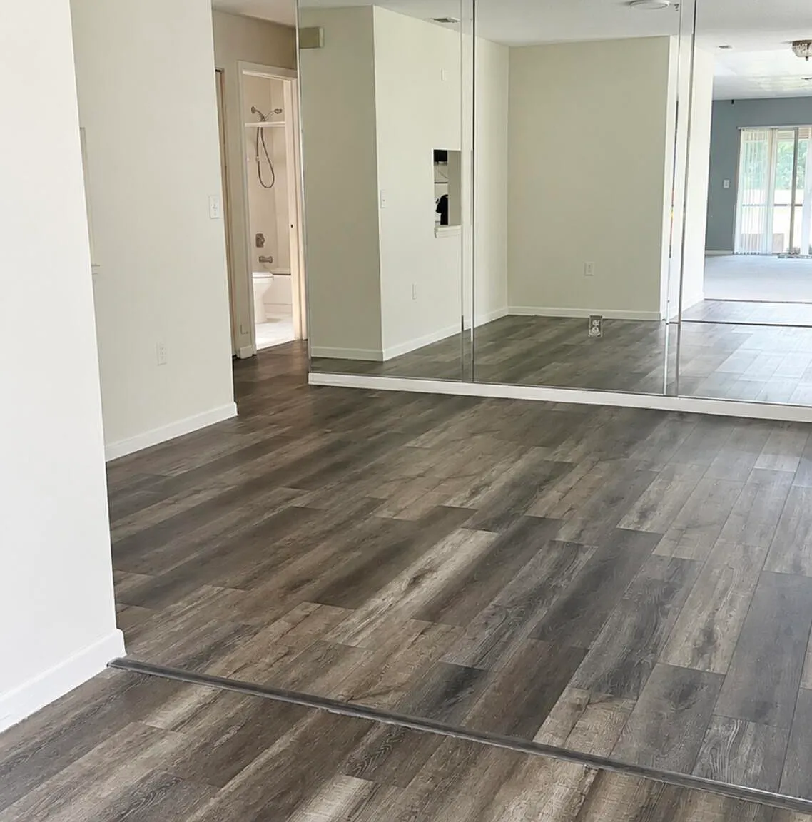 3 bed, 2.5 bath, 1728 sqft, $2,650 — Photo 2