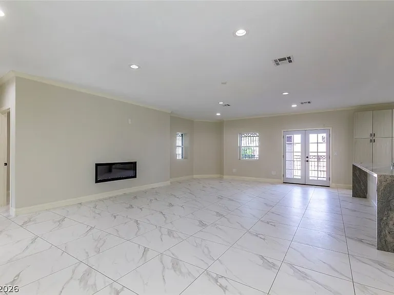 60 E Levi Ave — Photo 11