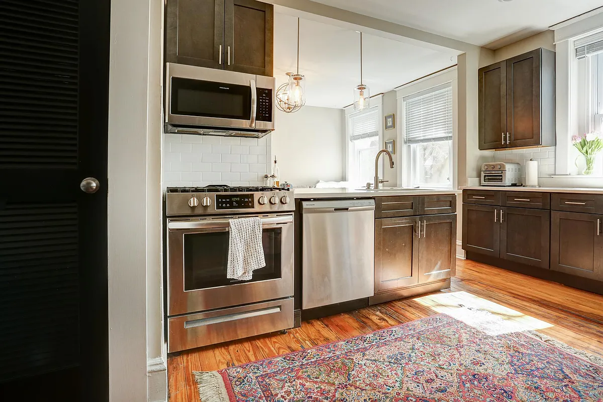 Building Photo - 2101 Grove Ave #6