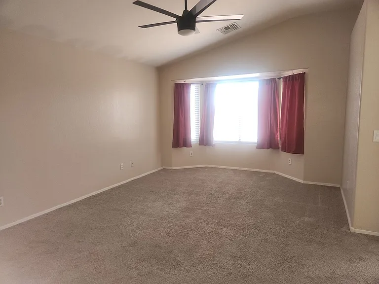 5511 S 15th Way — Photo 8