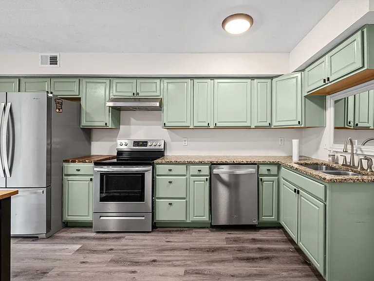 Kitchen with newer appliances