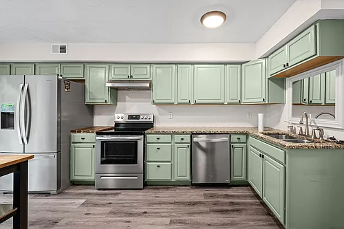 746 N 75th Ter Photo 1 746 N 75th Ter Photo 1