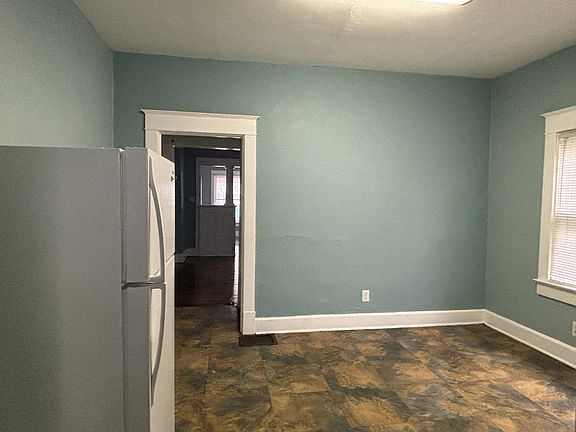 5th image of 554 N Parker Ave