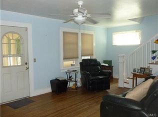 2 E Rocks Rd, Norwalk, CT 06851