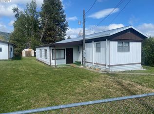 722 College St, Lostine, OR 97857