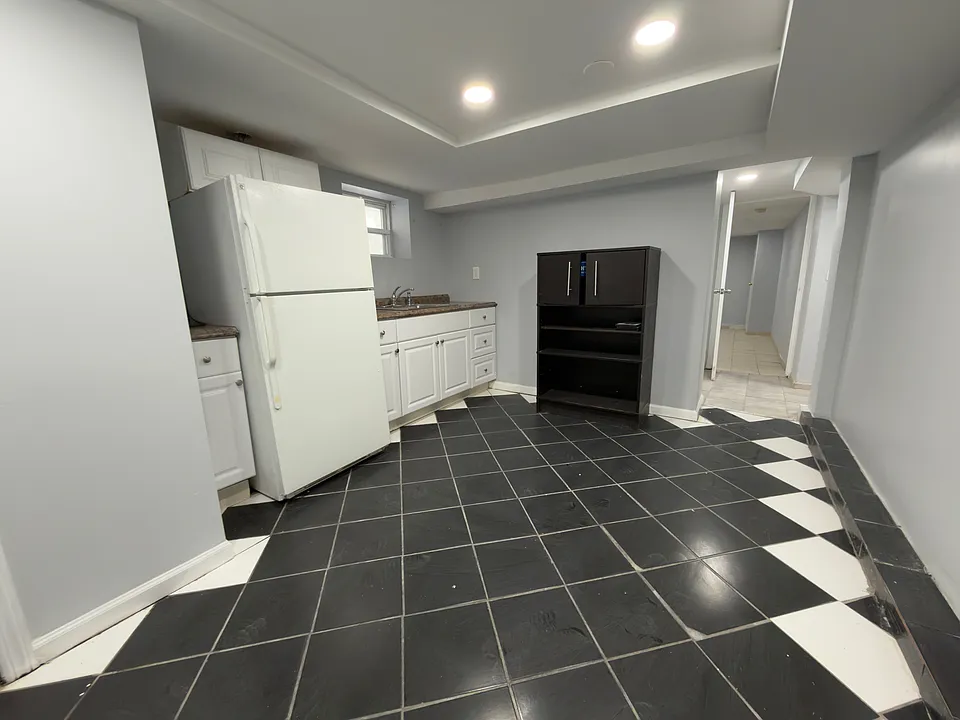 10-12 Randolph Ave #2A