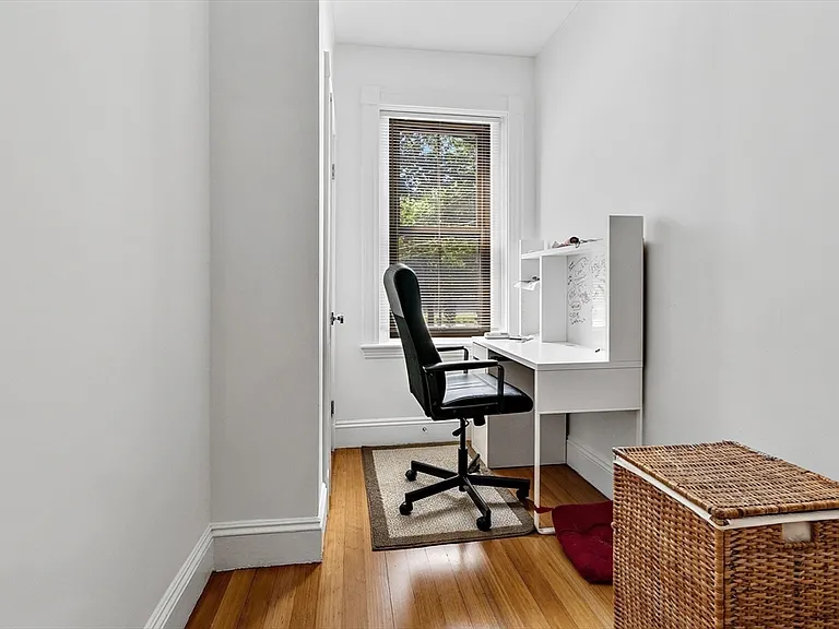 1805 Beacon St #3 — Photo 10