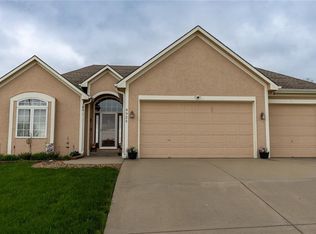 8925 NE 107th Ter, Kansas City, MO 64157