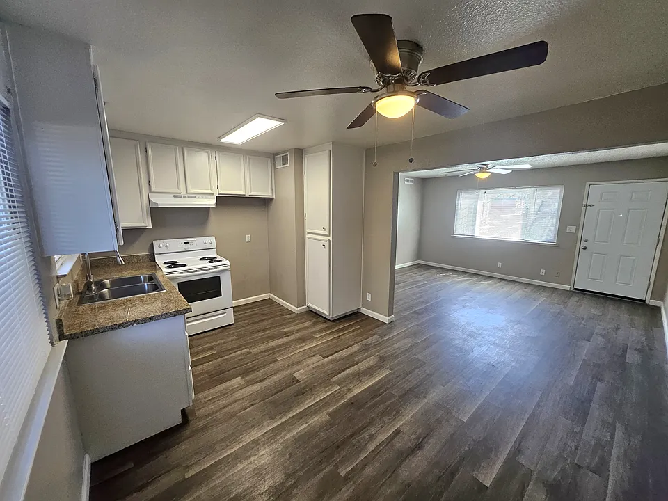 449 S Stockton Ave #4