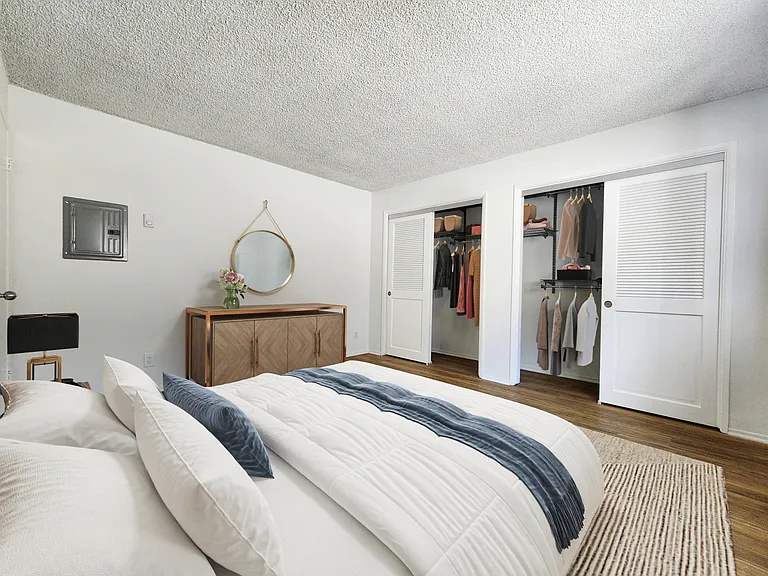 11838 Goshen Ave #7 — Photo 9