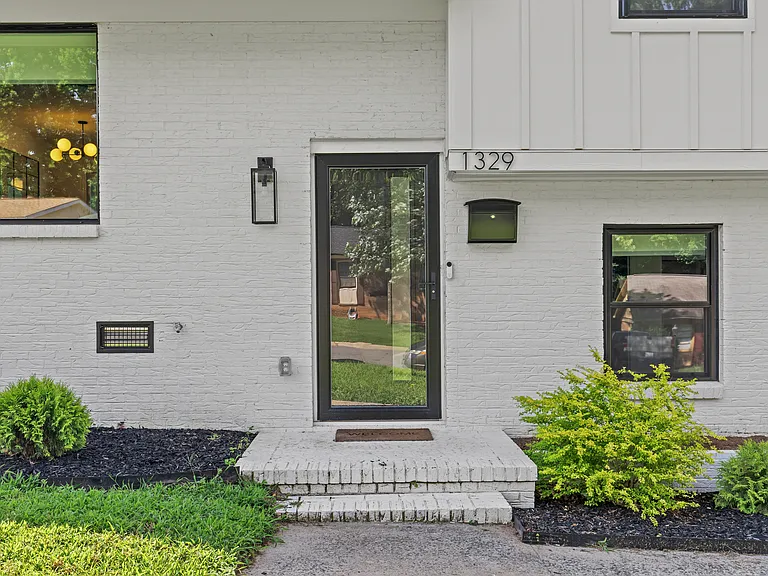 1329 Plumstead Rd — Photo 2