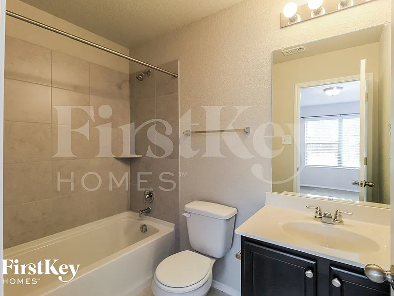 7525 Boat Wind Rd — Photo 13