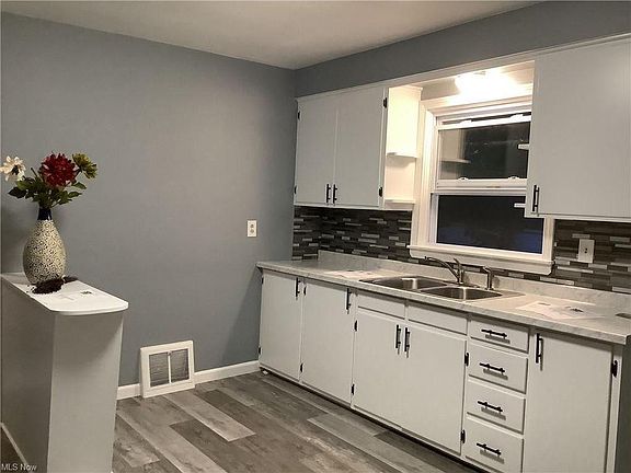 4th image of 4337 Helena Ave