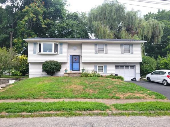 8 Van Cleft Ave, Newburgh, NY 12550