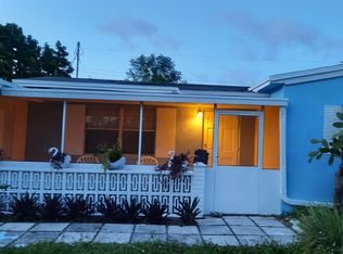 6445 SW 19th St, Hollywood, FL 33023