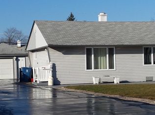 8834 S Keeler Ave, Hometown, IL 60456