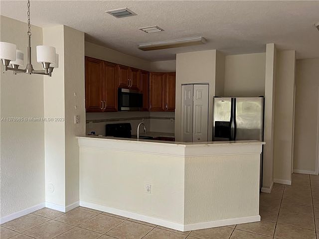 1st image of 6547 Catalina Ln