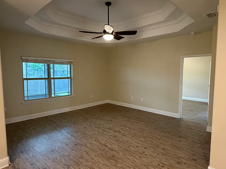 109 Clear Springs Cir — Photo 15