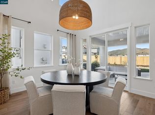 1556 Nightfall Ln, Fairfield, CA 94533