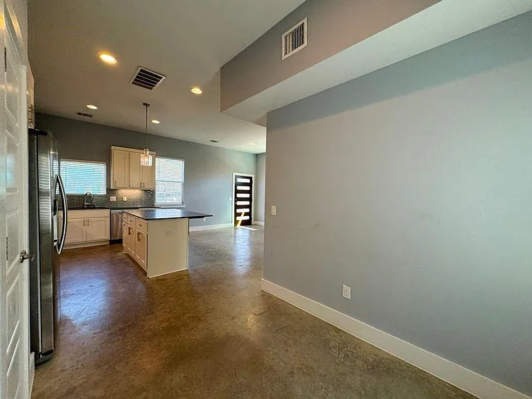 6201 Felix Ave #A — Photo 12