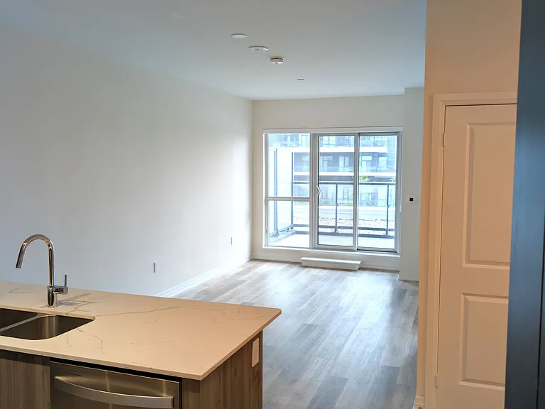 15 Watergarden Dr N #217 — Photo 7