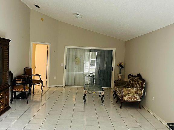 4th image of 1159 NW Lombardy Drive