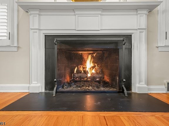 5th image of 33 Exeter Rd