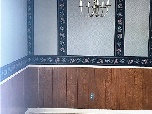 5th image of 1702 Kirk Ave APT 204
