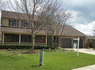 915 Smith Ct, Batavia, IL 60510