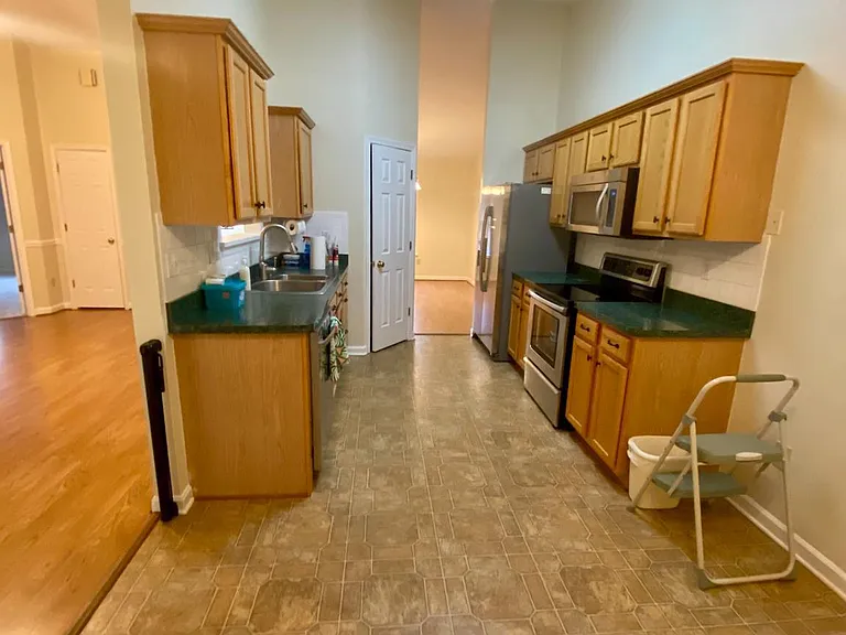 9504 S Royal Crest Ct — Photo 20