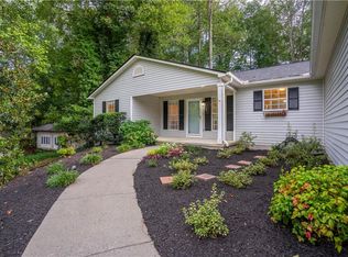 4340 Oak Creek Dr, Gainesville, GA 30506