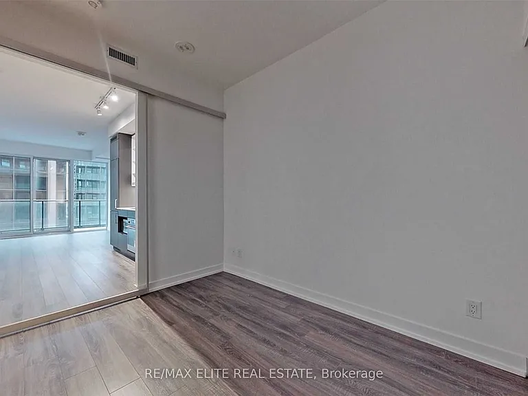 20 Edward St #1307 — Photo 29