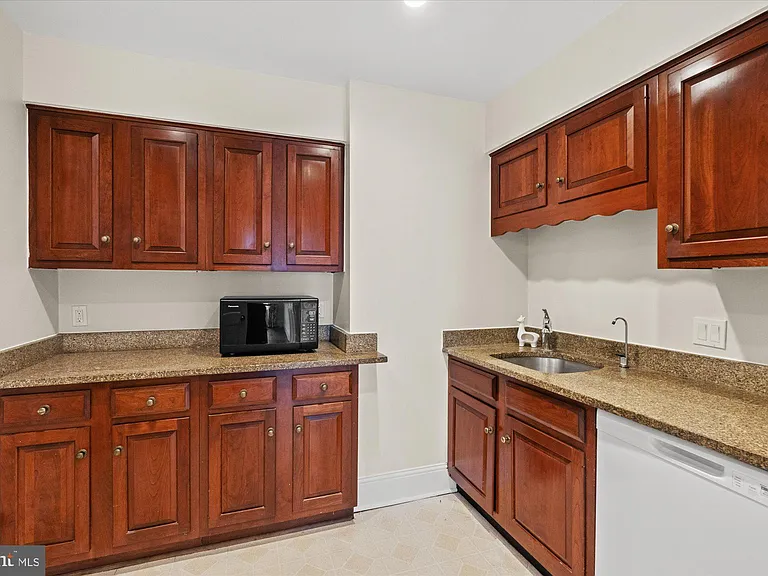 8101 Connecticut Ave #S410 — Photo 14