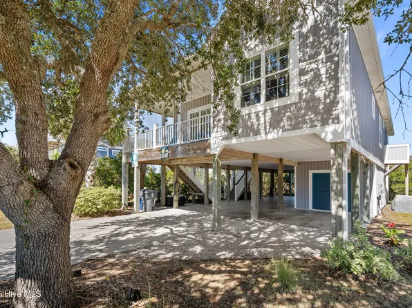 3208 E Pelican Drive, Oak Island, NC 28465