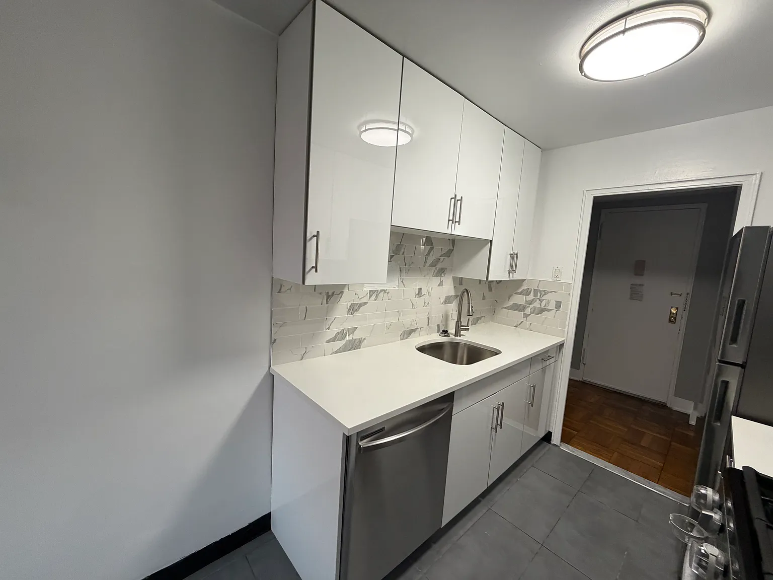 71st Cres, Fresh Meadows — Photo 4