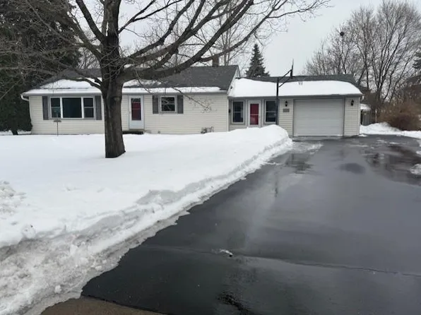 501 6th St NW, Elk River, MN 55330