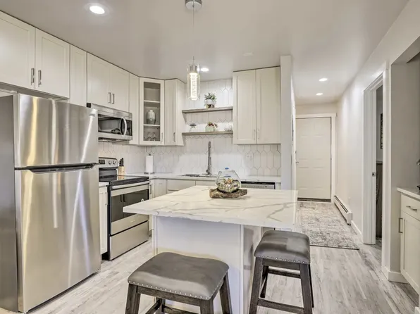 2439 Ryan Gulch Ct Unit 207, Silverthorne, CO 80498